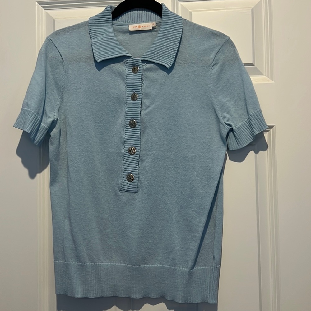 Tory Burch light blue knit short sleeve sweater. Size large. Never worn.